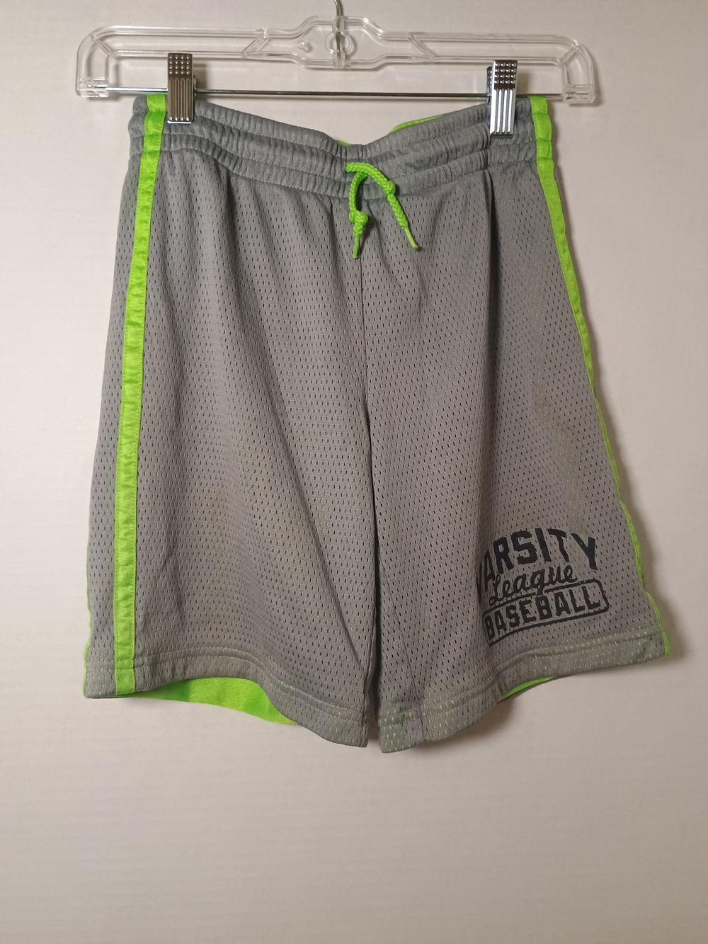 PLACE Boys Athletic Shorts Gray & Green Medium (7/8)